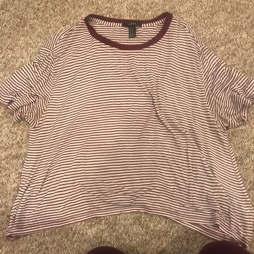Forever 21 cropped tee!